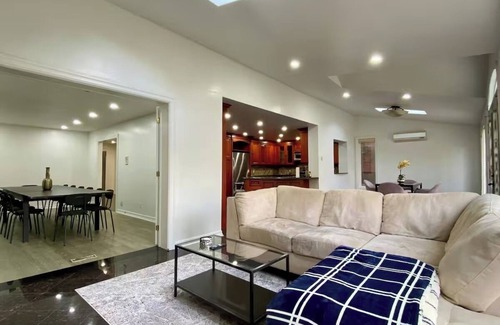 Adjala-Tosorontio House | The Highway Haus