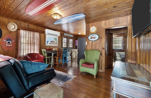 Windy Hill Cabin | The Hippie Hideaway- Betsy in Windy Hill NMB,