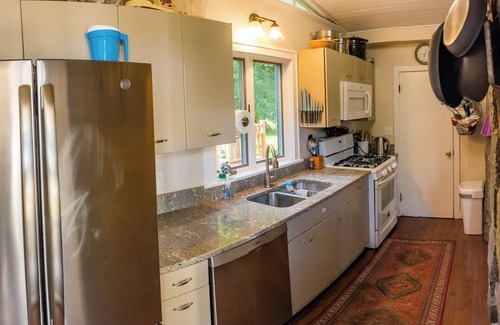 Gloucester House | The Homestead: Elegant Victorian & Maids Quarters