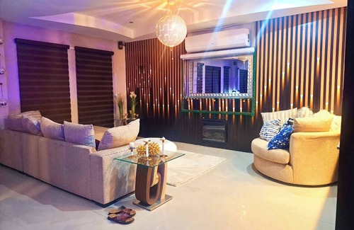 Claxton Bay House | The House of Praise 2Bd