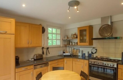 Saint-Cyr-sur-Loire House | The house with 5 nests