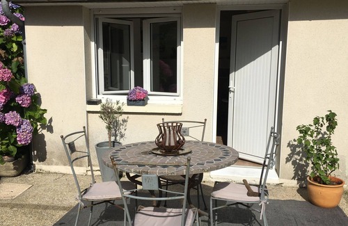 Treguier Apartment | the hydrangeas