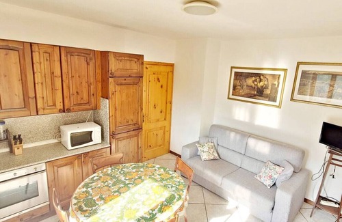 Introbio House | The Introbio Villa with Garden