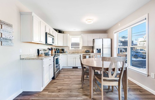 Byfield House | The Island Escape | Steps to Beach | Updated