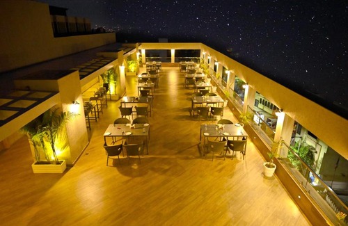 Udaipur Hotel | The Jagat Hotel and Spa Udaipur