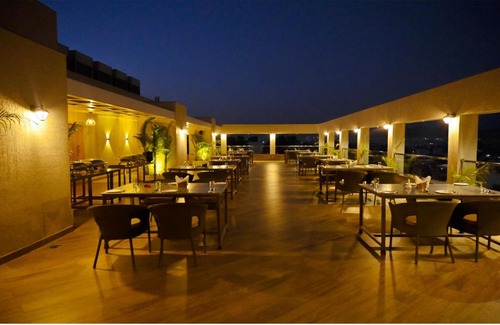 Udaipur Hotel | The Jagat Hotel and Spa Udaipur