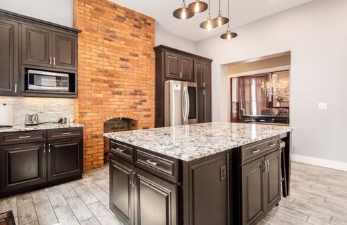 Near East Columbus House | The Jazz and Blues Executive Mansion on Miami