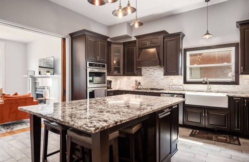 Near East Columbus House | The Jazz and Blues Executive Mansion on Miami