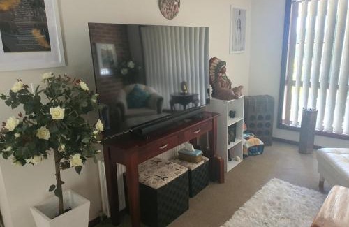 Wallerawang House | The Junction Estate COOL CALM COZY A Home N Host Property