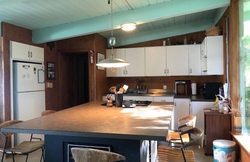 Ludington House | The Lake House - Sleeps 8