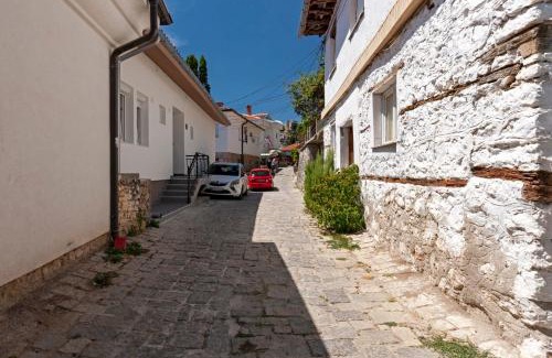 Varosh Apartment | The Lakeside Haven