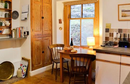 Thornthwaite House | The Larches
