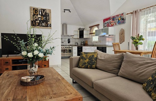 Sabana Liber Villapark House | The Lazy Lizzard