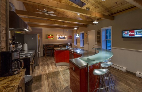 Historic District House | The Lodge at Georgetown-sleeps 8 Minutes to Ski Country, USA