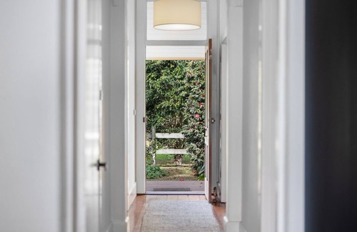 Terara House | The Lodge - Historic Getaway in a Prime Destination