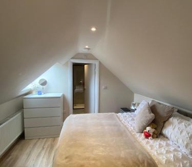 Roundwood Bed & Breakfast | The Loft