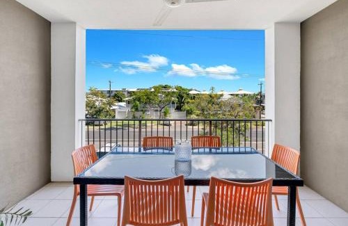 Parramatta Park Apartment | The Loft - Trendy Coastal Charm with Pool