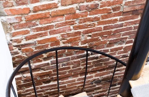 H Street Corridor Bed & Breakfast | THE LONDONER FLAT! National Mall, Hst, CAPITAL Hill, Union Station Unit A