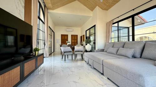 Pong Ta Long Villa | The Lush Valley Khao yai