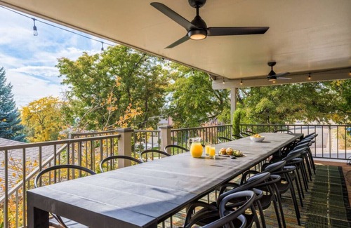 Scenic Heights House | The Luxe Retreat | Pool | Game Room