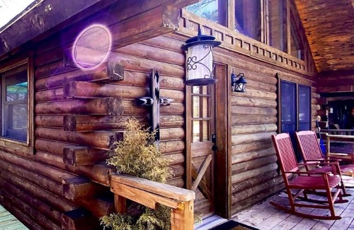 Eureka Springs Cabin | The Luxury Suite at Bear Mountain