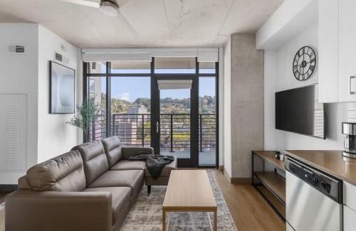 Five Points South Apartment | The Magic City Travelers Nest
