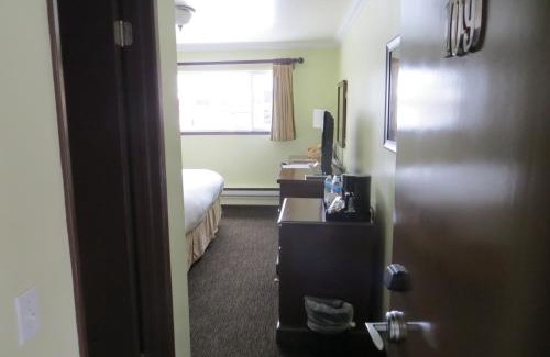 Mammoth Lakes Hotel | The Mammoth Creek Inn