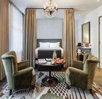 Fitzrovia Hotel | The Mandrake