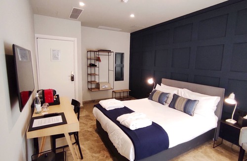Valletta Hotel | The Manoel Hotel