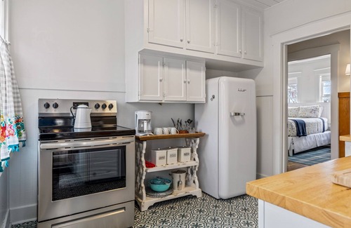 Augusta Cottage | The Marigold Cottage by StayLage