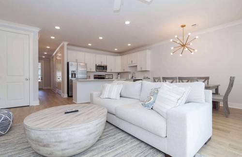 Oxford House | The Matchup on Miramar by Apex Short Term Stays
