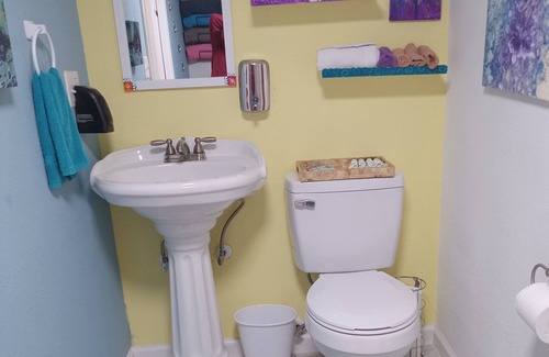 Stone County Cabin | The Meadow View Tiny House - Quiet & Private, Close to Town