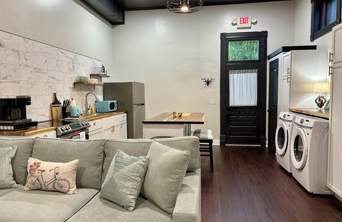 McKittrick Apartment | The Mercantile on the Katy Trail