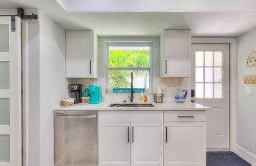 Largo Apartment | The Mermaid and the Sea Turtle