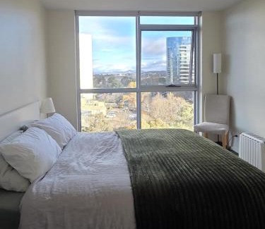 City West Apartment | The Metropolitan Apartments