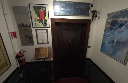 Albany Park Apartment | The Millennium Club at Solar Lodge, 2bdrm, 1 bath premium private apt