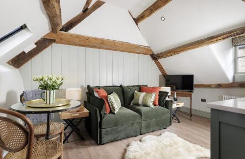 Cirencester House | The Millers Snug at Cowley House