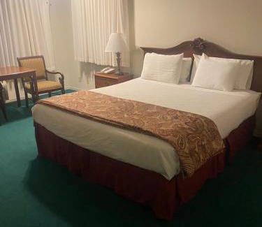 Pacific Grove Hotel | The Monarch Resort