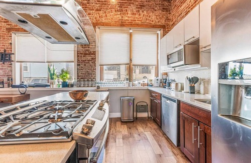 Union City Apartment | The Monastery 15 Min to NYC Times Sq