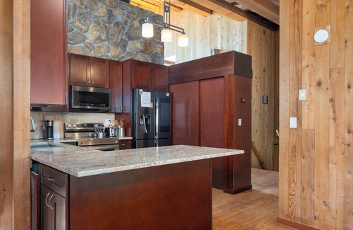 Oregon Coast House | The Montage in Seal Rock: A perfect blend of the Pacific Northwest.