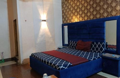 Lahore Hotel | The Moonlight Guest House LHR