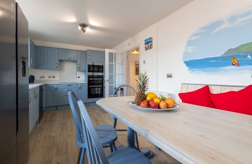 Rhosneigr House | The Moorings : 3-Bed Cottage in Rhosneigr | Managed by Anglesey Holiday Lettings