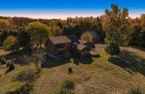 Thompsonville House | The Moose Lodge at Crystal Mountain