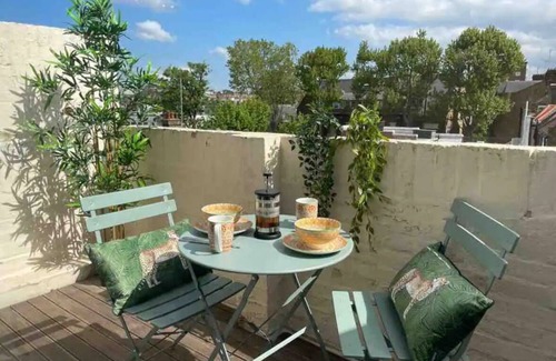 Churchill Apartment | The Mozart Suite - by Sloane Square
