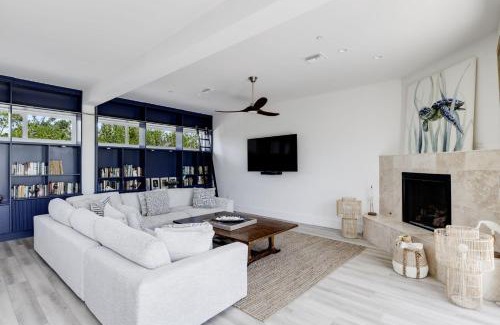 Wulfert House | The Narrows- Executive Bayfront Estate on Captiva