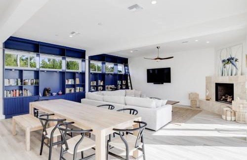 Wulfert House | The Narrows- Executive Bayfront Estate on Captiva