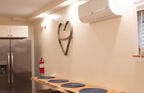 Hammondsport Condo | The Nautilus at JS Hubbs Guest House