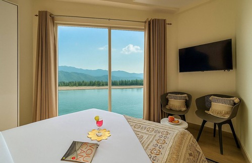 Rishikesh Hotel | The Neeraj Ganga Rajmahal Wellness Dream