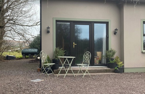 Annascaul Apartment | The Nest - A Perfect touring base in West Kerry- 20 Mins from Dingle town