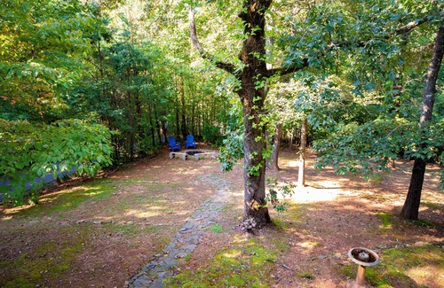 Hayesville Cabin | The Nest Nice 2 bedroom 1 bath cabin with Internet, near Hayesville NC